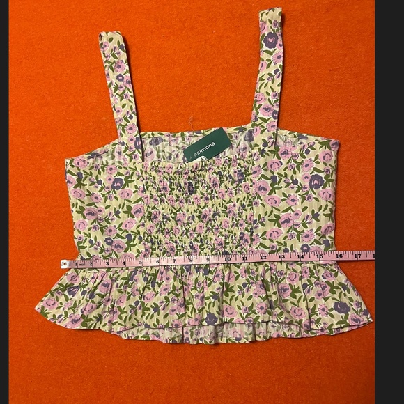 Only purple flowers 100% cotton cropped ruffle tank blouse NWT - Picture 11 of 12